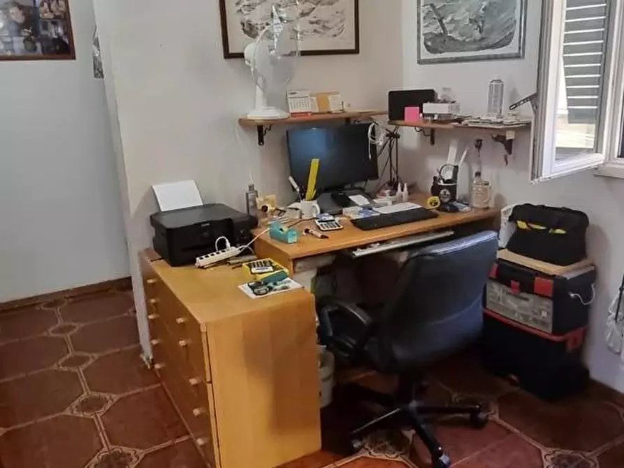 Immagine 5 di Appartamento in vendita  a Livorno