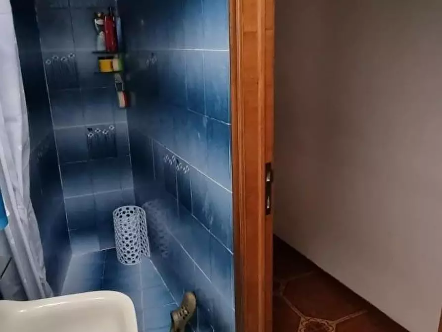 Immagine 14 di Appartamento in vendita  a Livorno