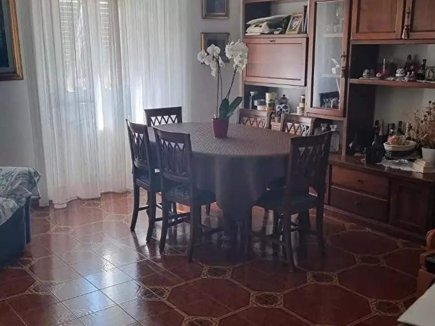 Immagine 4 di Appartamento in vendita  a Livorno