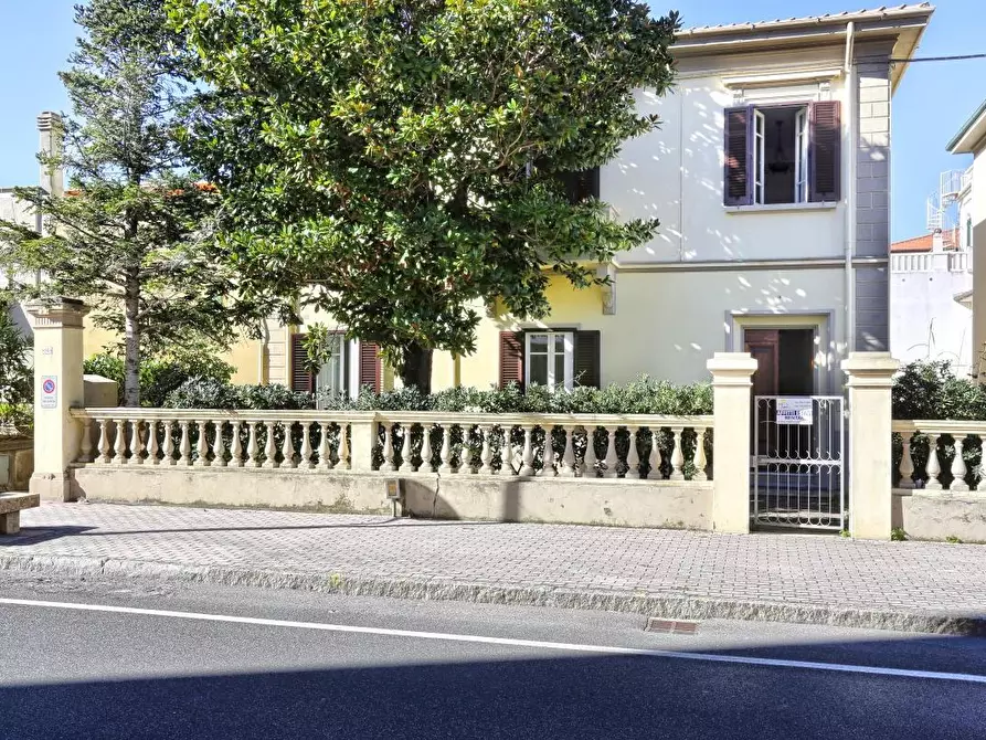 Immagine 1 di Casa bifamiliare in vendita  a San Vincenzo