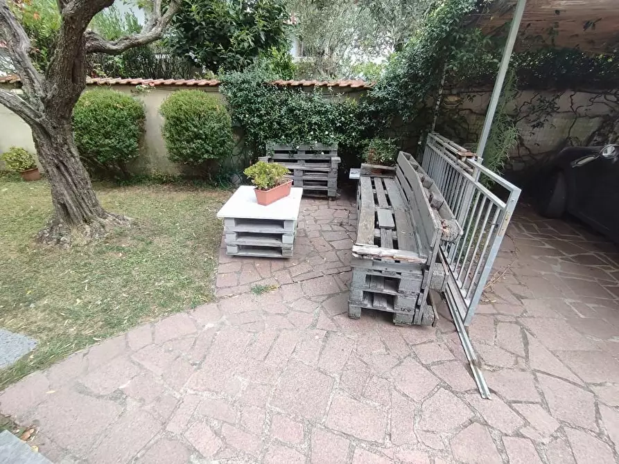 Immagine 34 di Casa semindipendente in vendita  a Carrara
