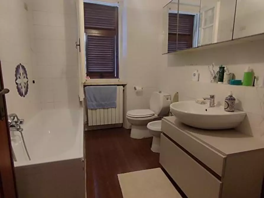 Immagine 24 di Casa semindipendente in vendita  a Carrara