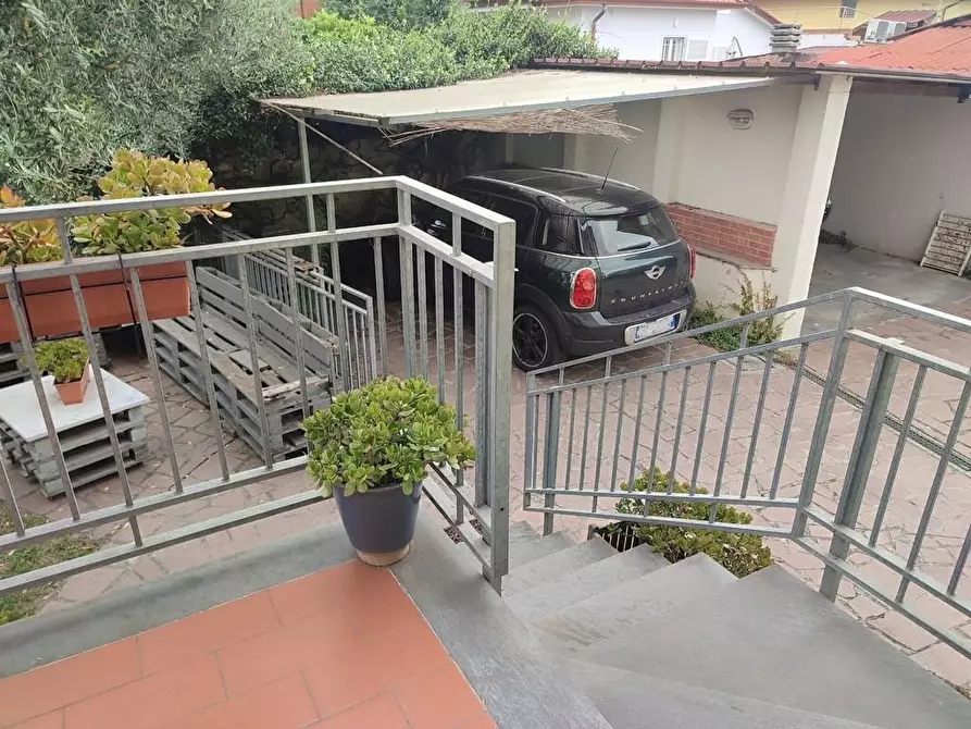 Immagine 6 di Casa semindipendente in vendita  a Carrara