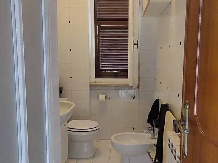 Immagine 12 di Casa semindipendente in vendita  a Carrara