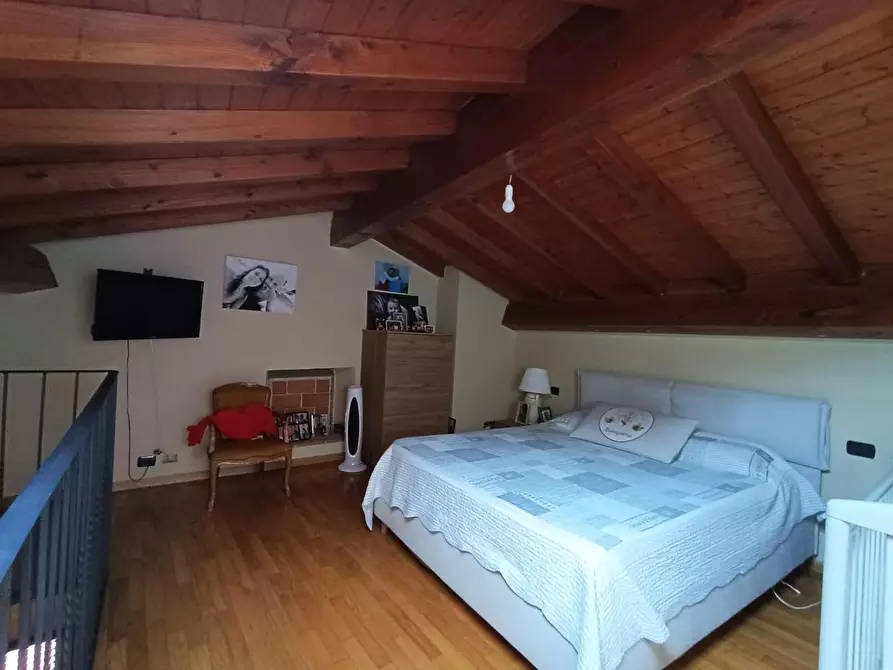 Immagine 14 di Porzione di casa in vendita  a Bagni Di Lucca