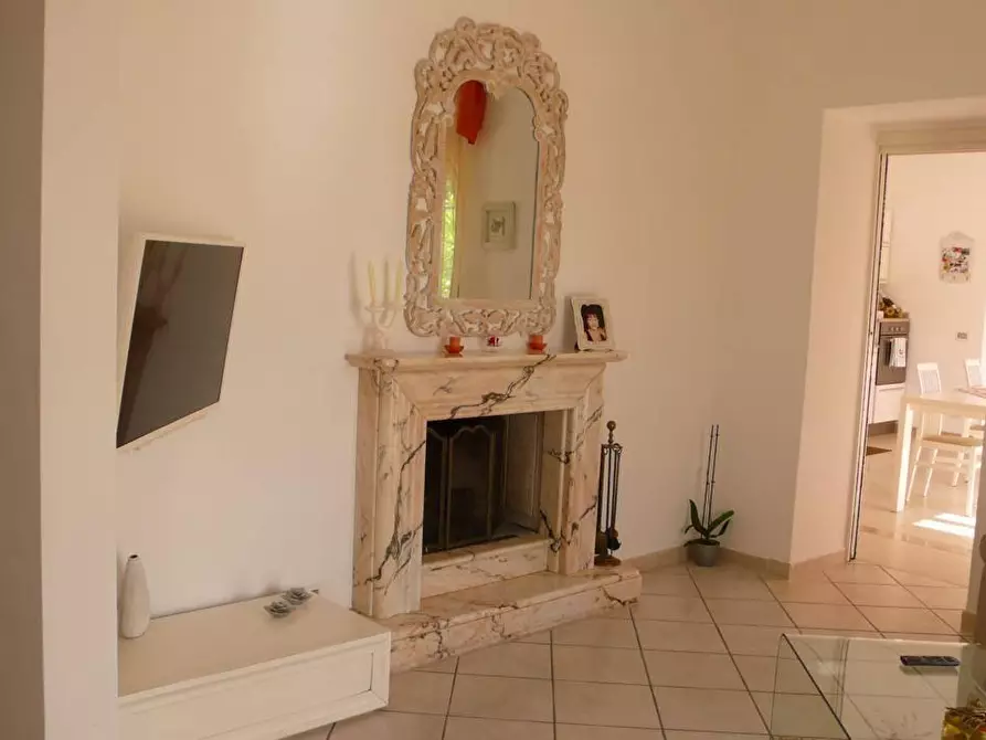 Immagine 12 di Casa indipendente in vendita  a Carrara