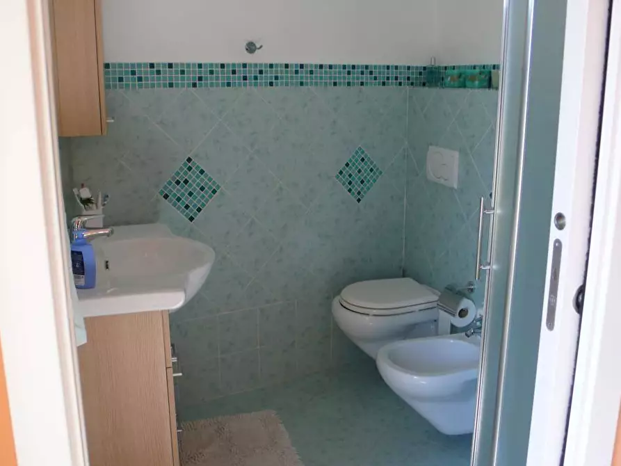 Immagine 10 di Casa indipendente in vendita  a Carrara