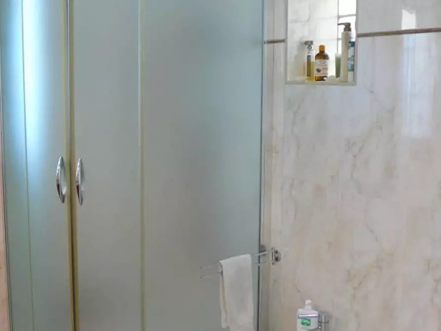 Immagine 19 di Casa indipendente in vendita  a Carrara