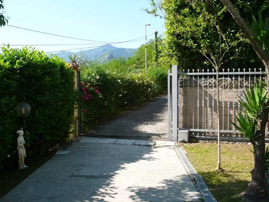 Immagine 16 di Casa indipendente in vendita  a Carrara