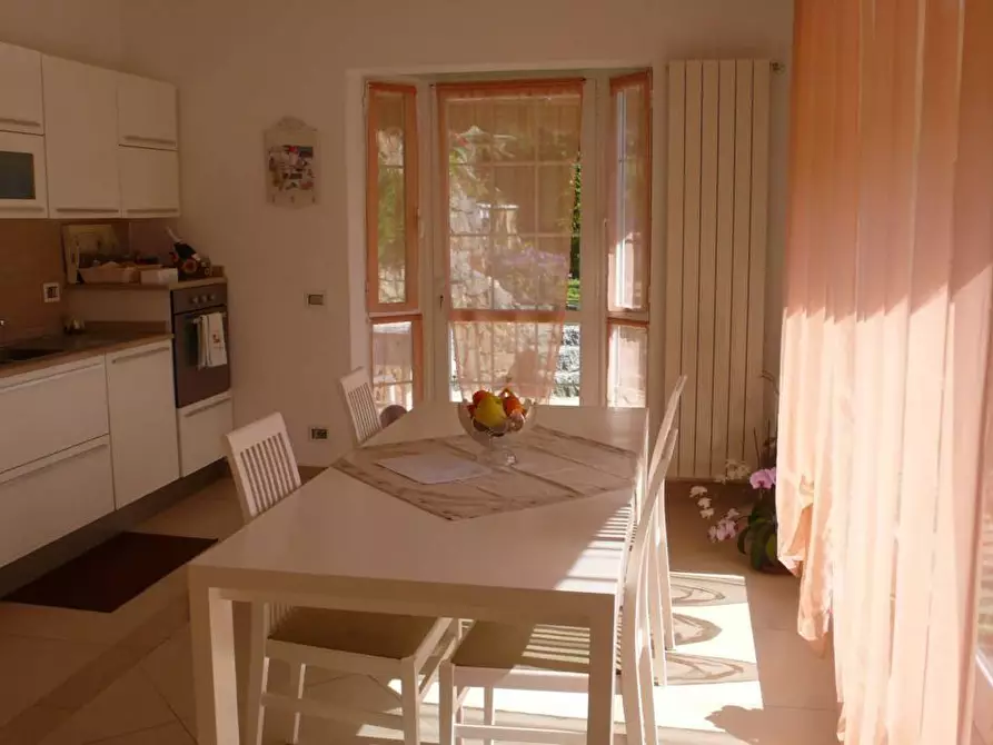 Immagine 17 di Casa indipendente in vendita  a Carrara