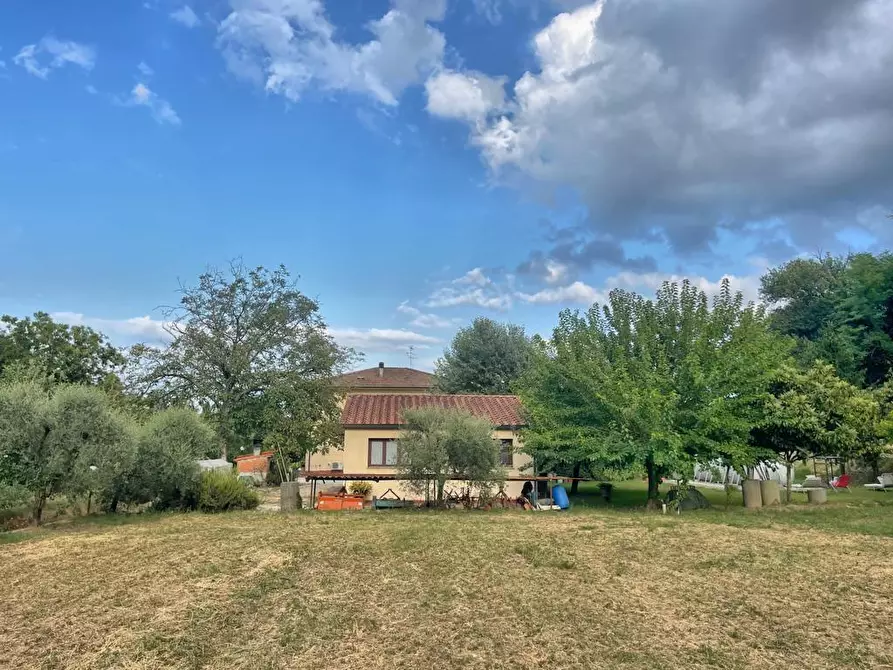 Immagine 1 di Casa indipendente in vendita  a Santa Maria A Monte