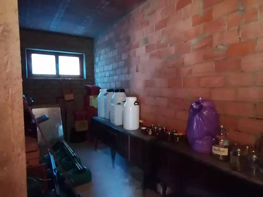 Immagine 11 di Casa colonica in vendita  a Manciano