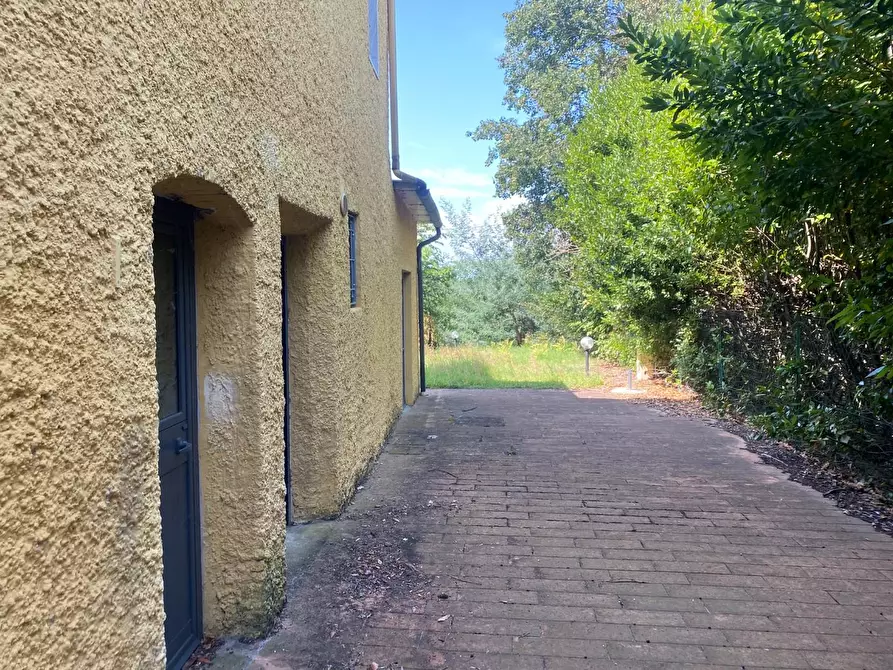 Immagine 15 di Porzione di casa in vendita  a Santa Maria A Monte