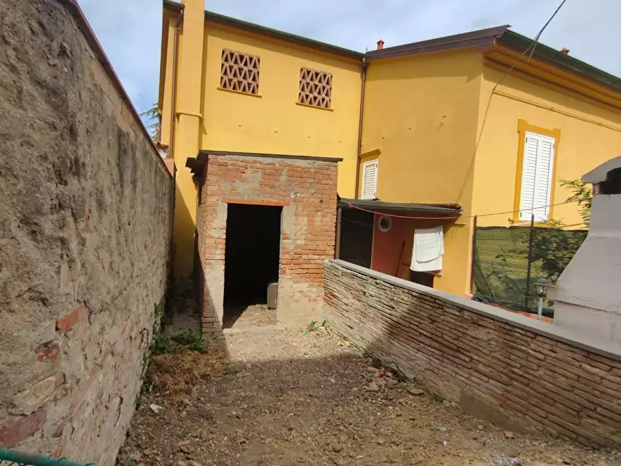 Immagine 2 di Appartamento in vendita  a Crespina Lorenzana