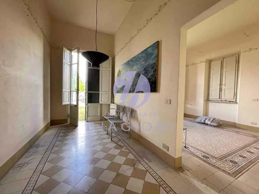 Immagine 23 di Villa in vendita  a Camaiore