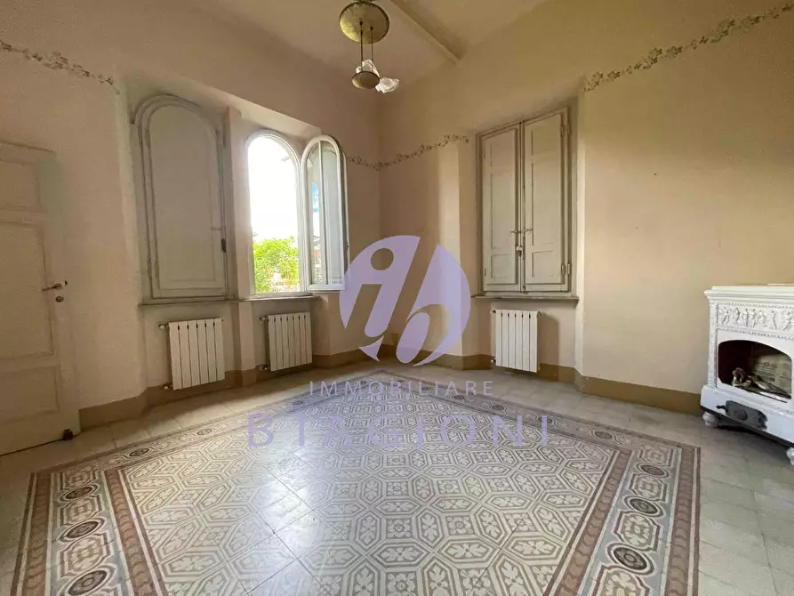 Immagine 19 di Villa in vendita  a Camaiore