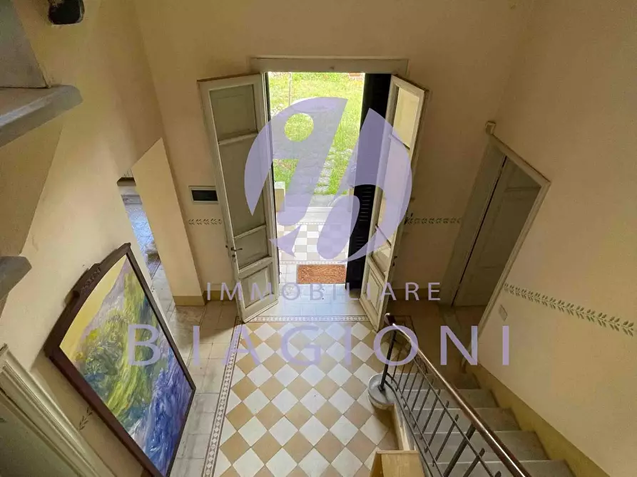 Immagine 16 di Villa in vendita  a Camaiore