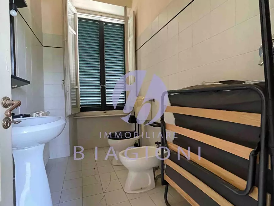 Immagine 8 di Villa in vendita  a Camaiore