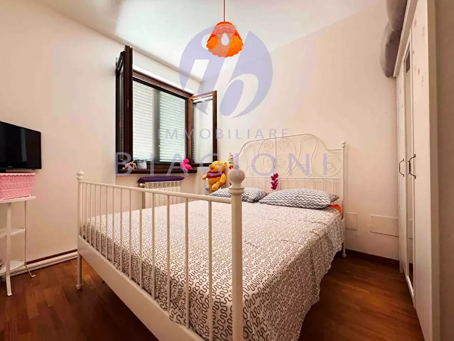 Immagine 45 di Casa bifamiliare in vendita  a Pietrasanta