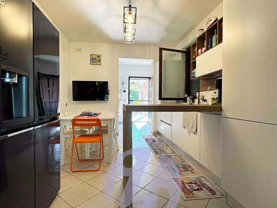 Immagine 18 di Casa bifamiliare in vendita  a Pietrasanta