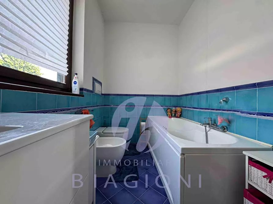 Immagine 30 di Casa bifamiliare in vendita  a Pietrasanta