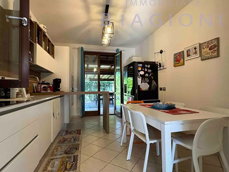 Immagine 16 di Casa bifamiliare in vendita  a Pietrasanta