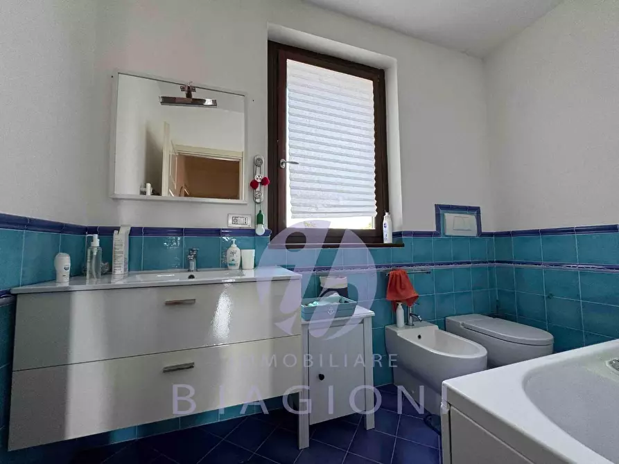 Immagine 29 di Casa bifamiliare in vendita  a Pietrasanta