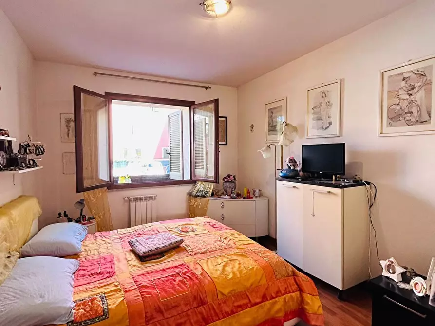 Immagine 2 di Appartamento in vendita  a Aulla