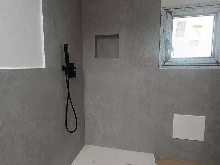 Immagine 15 di Terratetto in vendita  a Cascina