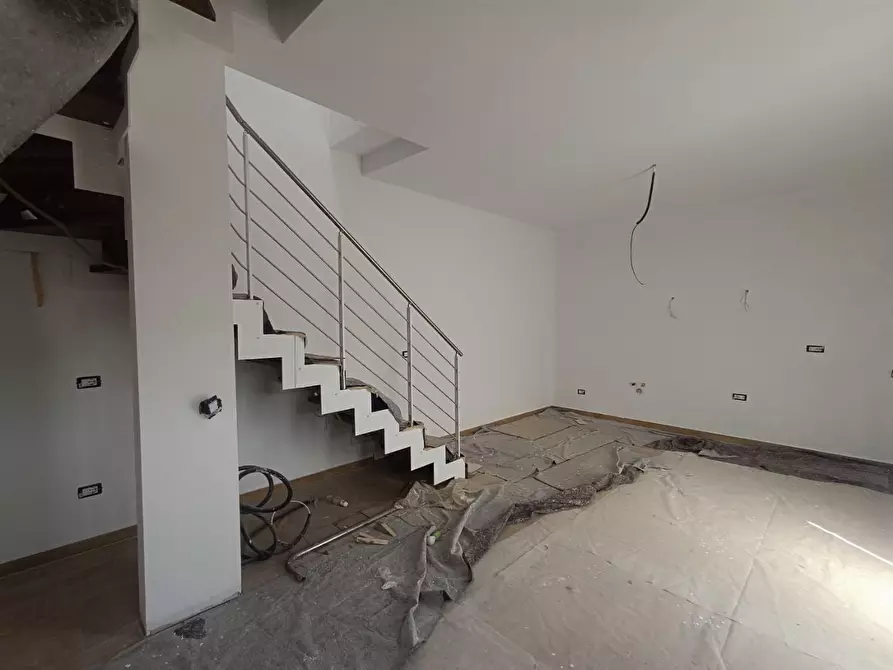 Immagine 1 di Terratetto in vendita  a Cascina