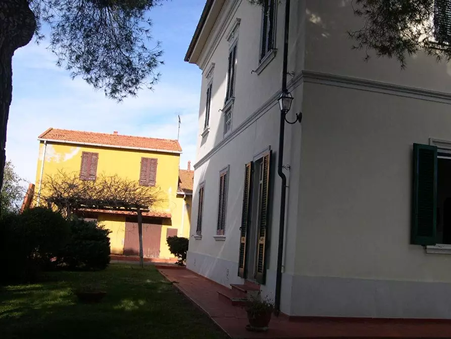 Immagine 31 di Villa in vendita  a Casale Marittimo