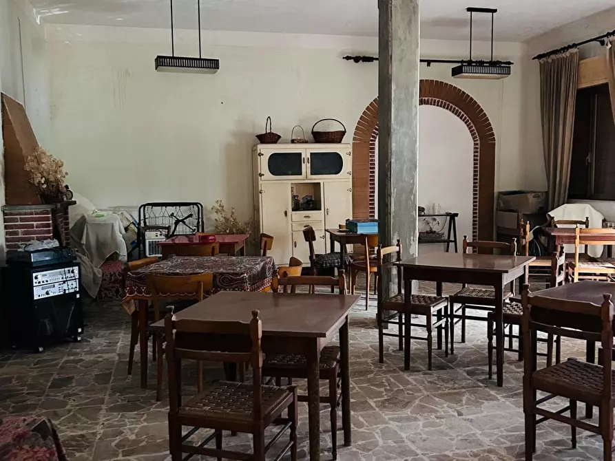 Immagine 7 di Albergo/B&B/Residence in vendita  a Licciana Nardi