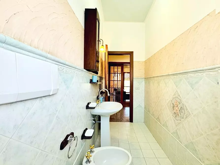 Immagine 25 di Casa trifamiliare in vendita  a Pietrasanta