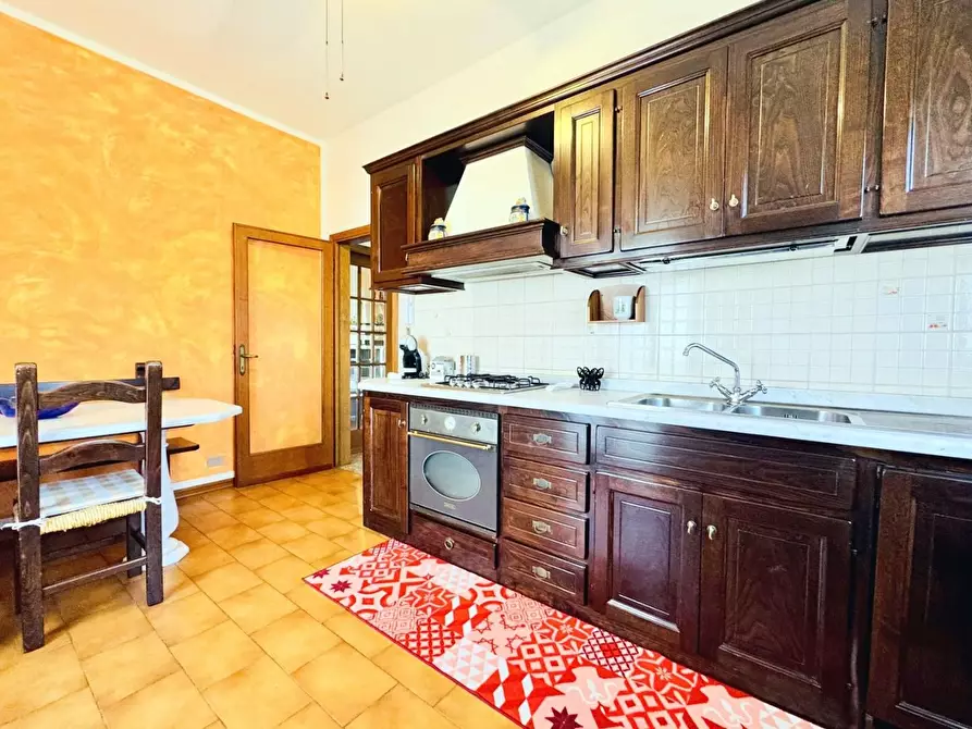 Immagine 20 di Casa trifamiliare in vendita  a Pietrasanta