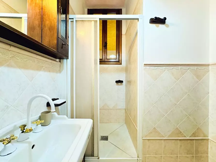 Immagine 48 di Casa trifamiliare in vendita  a Pietrasanta