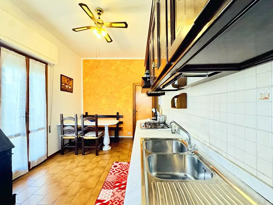 Immagine 19 di Casa trifamiliare in vendita  a Pietrasanta