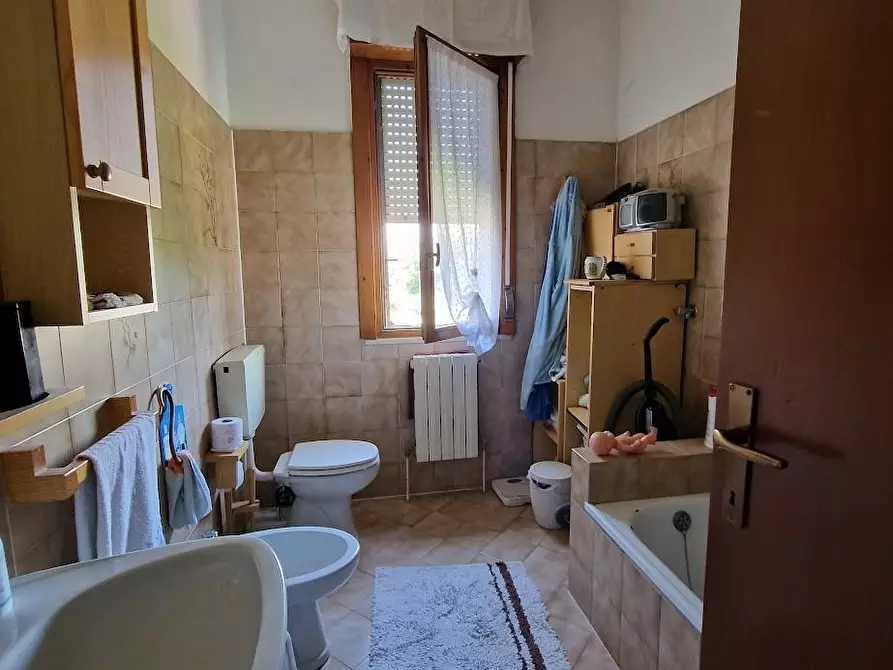 Immagine 31 di Appartamento in vendita  a Aulla