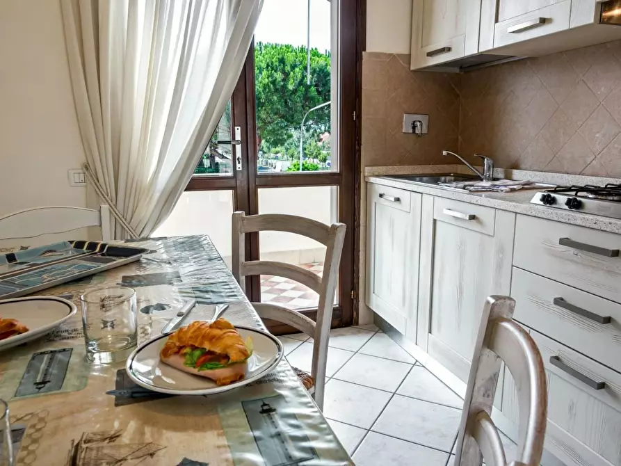 Immagine 4 di Appartamento in vendita  a Rosignano Marittimo