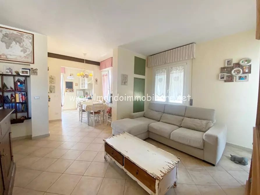 Immagine 3 di Appartamento in vendita  a Rosignano Marittimo