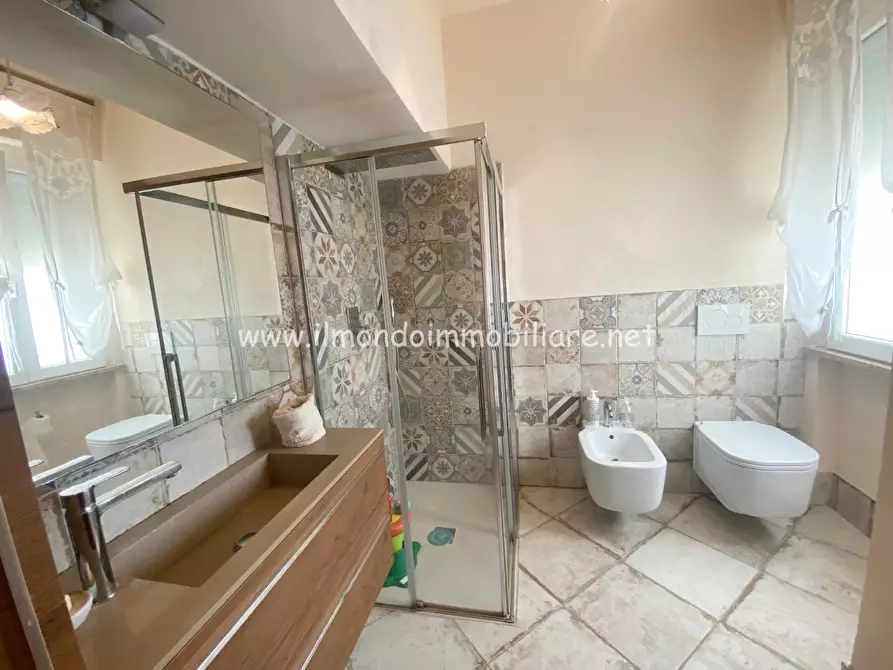 Immagine 16 di Appartamento in vendita  a Rosignano Marittimo