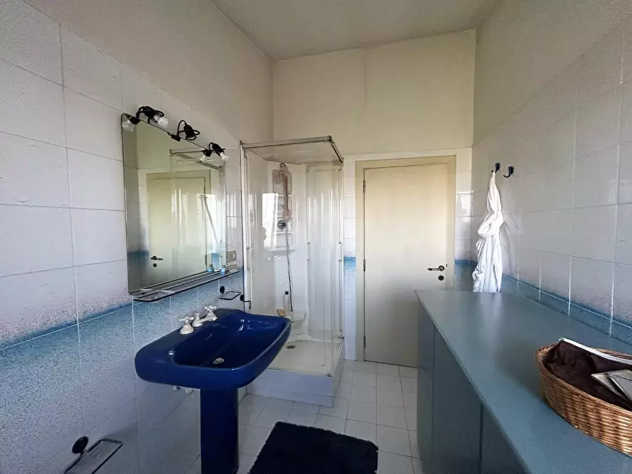 Immagine 22 di Appartamento in vendita  a Siena