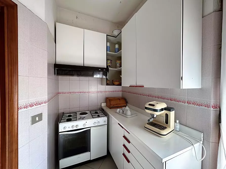 Immagine 4 di Appartamento in vendita  a Siena