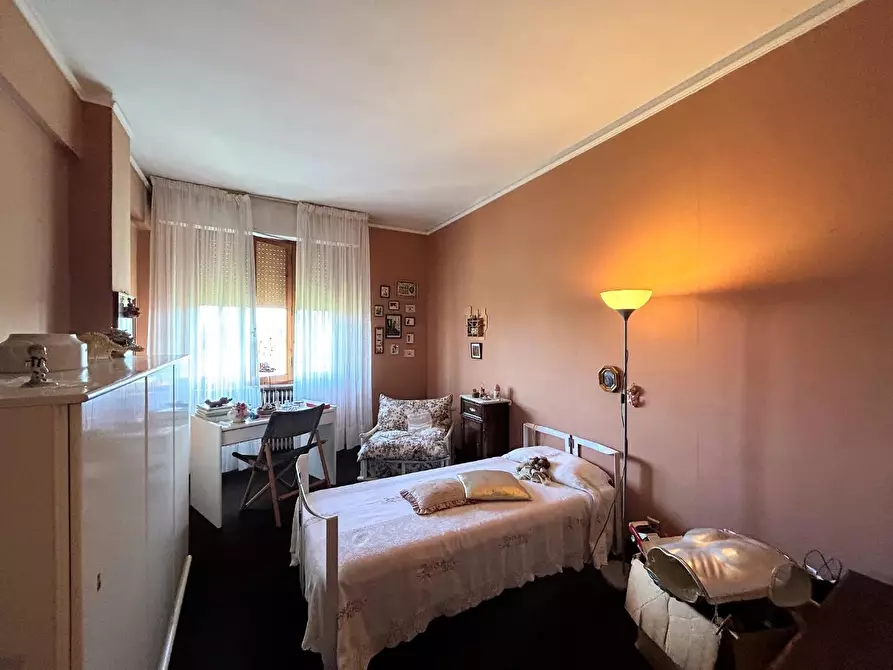 Immagine 11 di Appartamento in vendita  a Siena