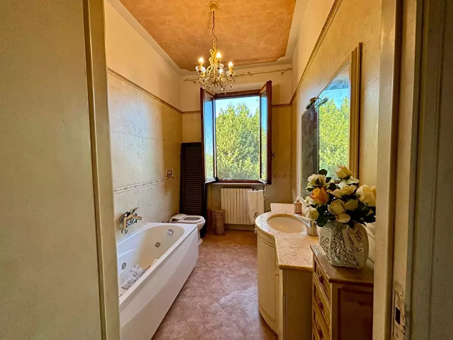 Immagine 18 di Villa in vendita  a Capannoli