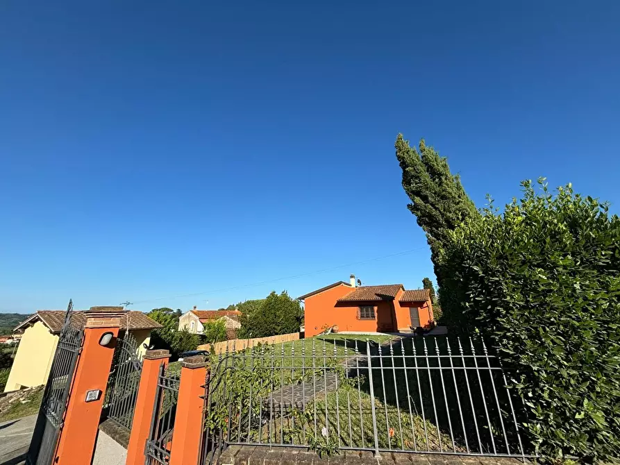 Immagine 3 di Villa in vendita  a Capannoli