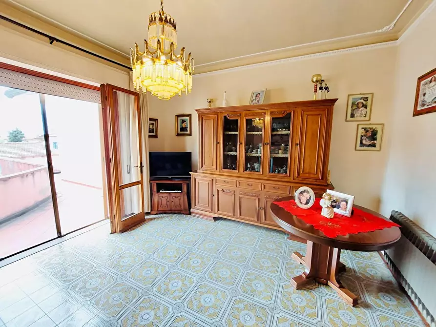 Immagine 3 di Villa in vendita  a Massarosa