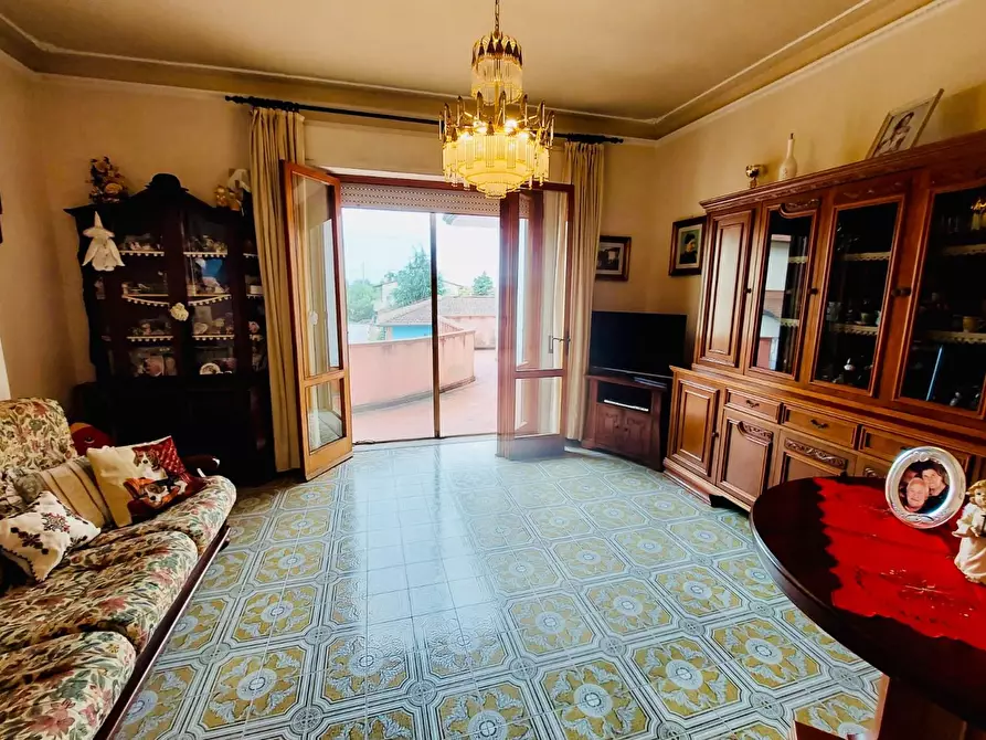 Immagine 6 di Villa in vendita  a Massarosa