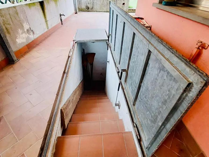 Immagine 38 di Villa in vendita  a Massarosa