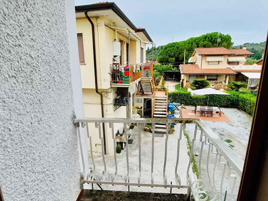 Immagine 26 di Villa in vendita  a Massarosa