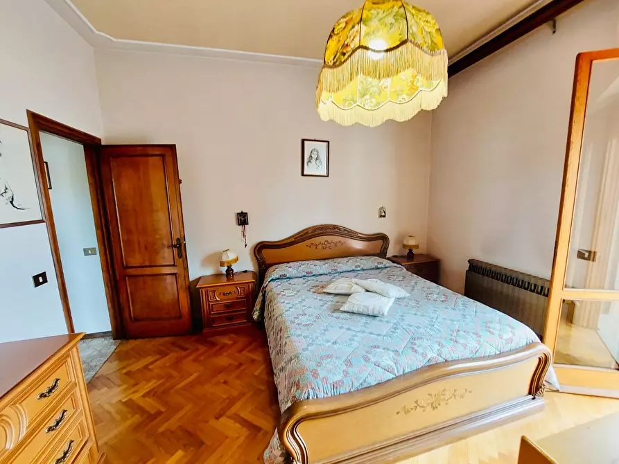 Immagine 28 di Villa in vendita  a Massarosa